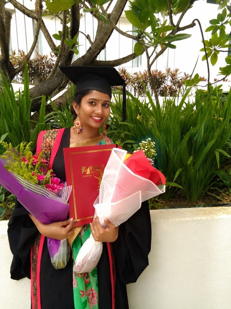 PPKKCTM alumna celebrating her university graduation